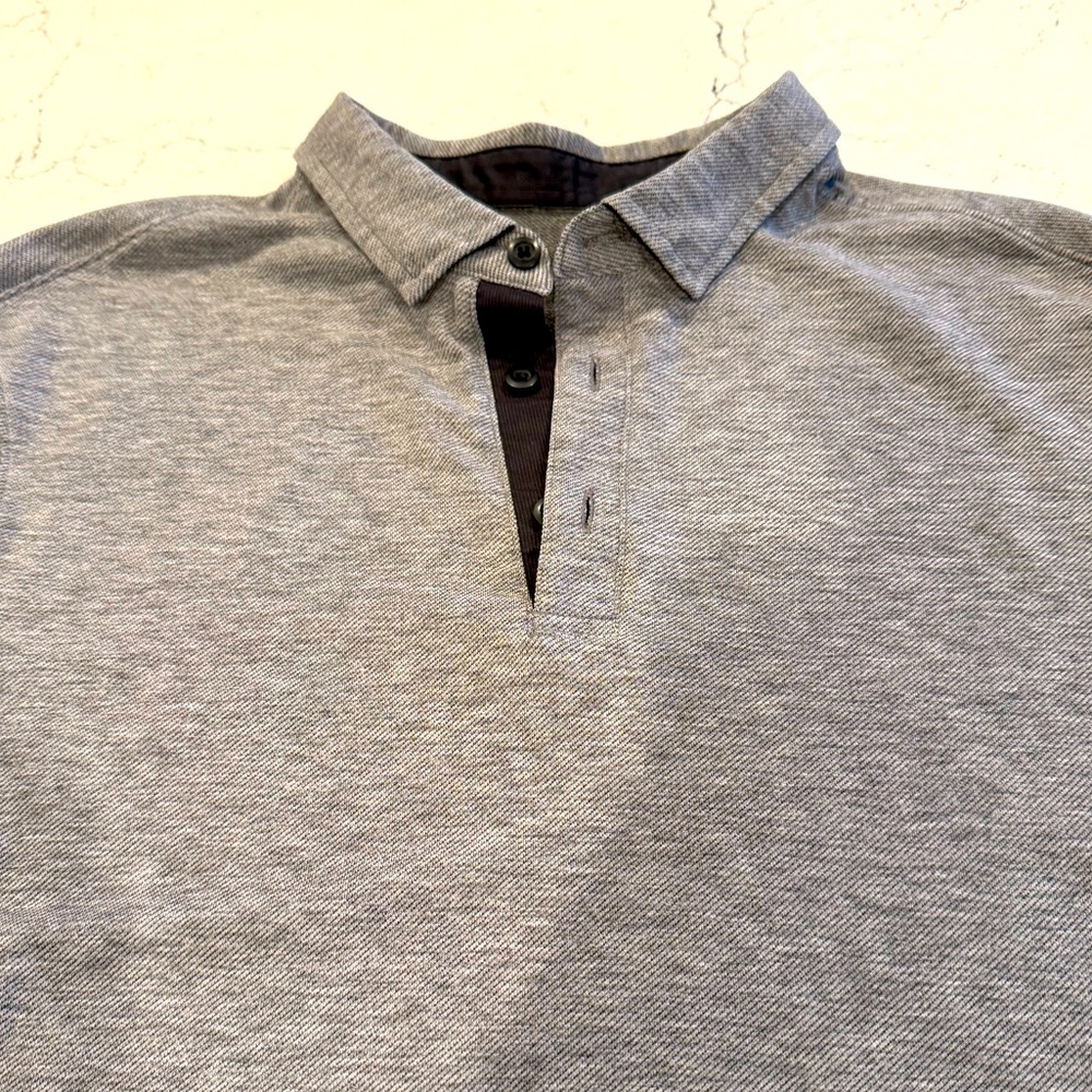 Lululemon Evolution Polo short sleeve - medium